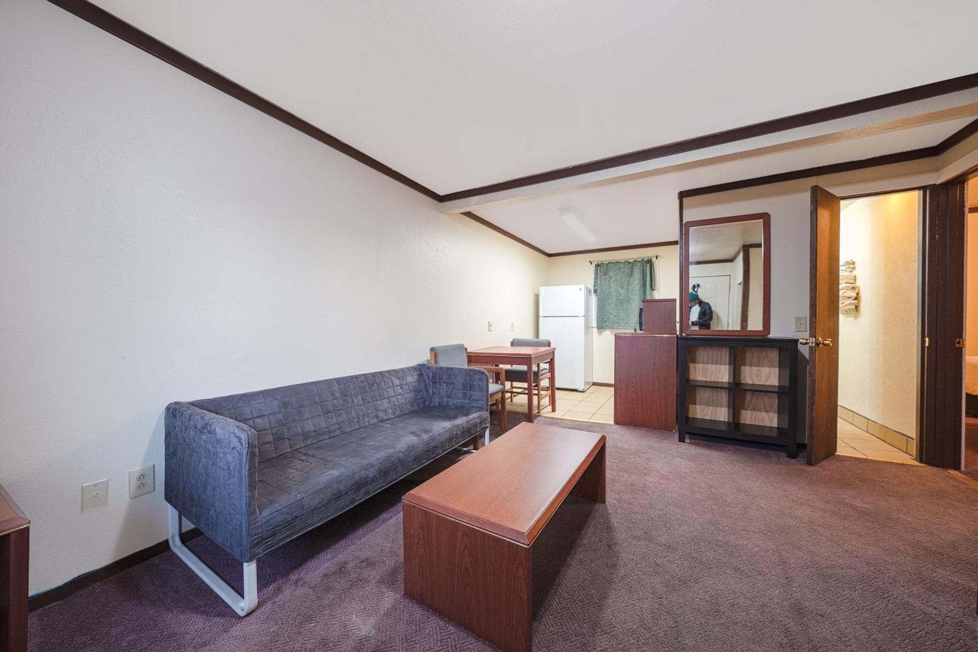 Oyo Hotel Portland Or Near Airport Gresham Exterior photo