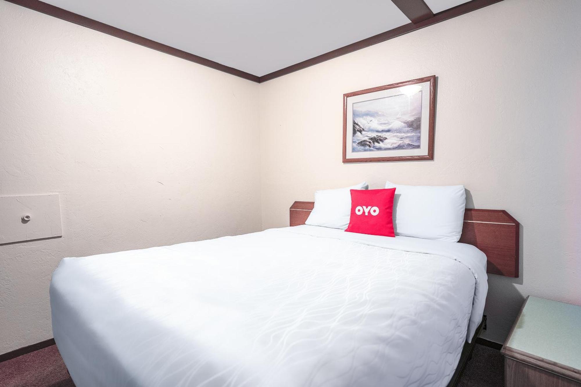 Oyo Hotel Portland Or Near Airport Gresham Exterior photo